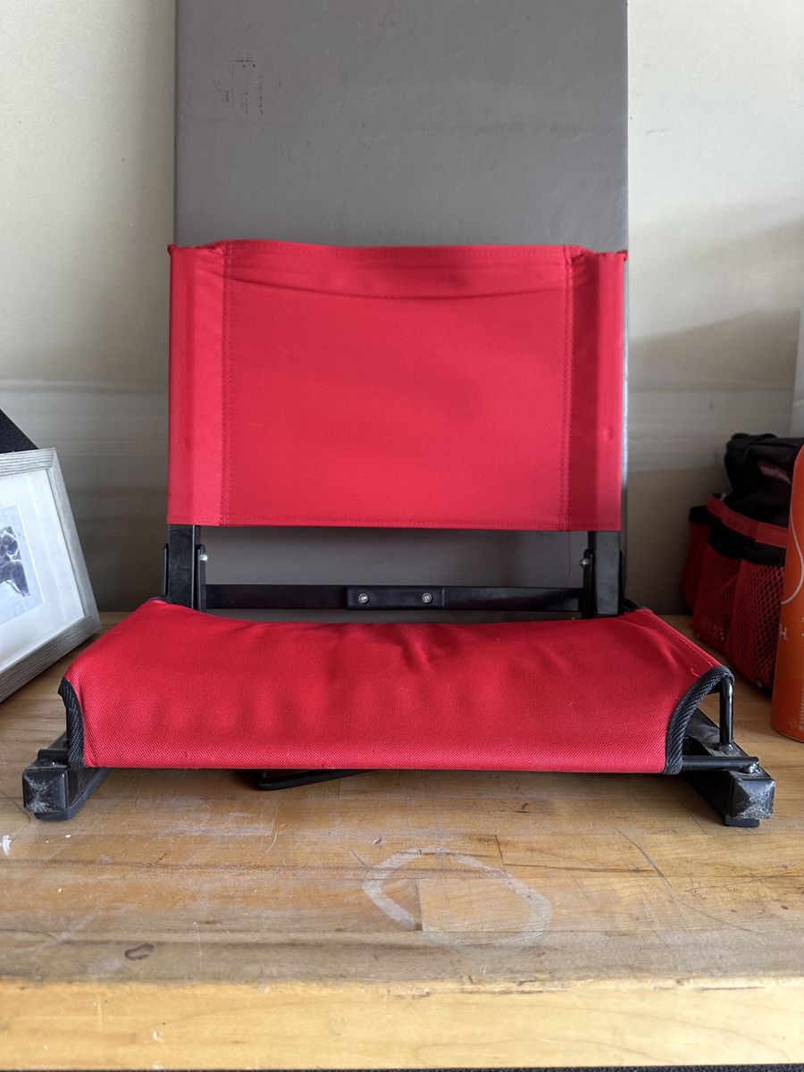 The GameChanger Stadium Chair -Red