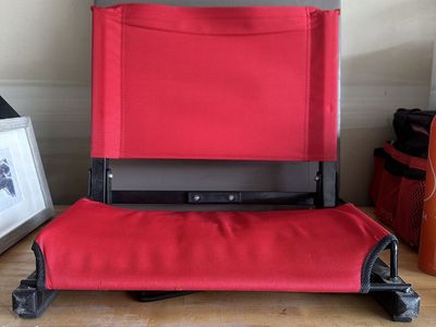 The GameChanger Stadium Chair -Red
