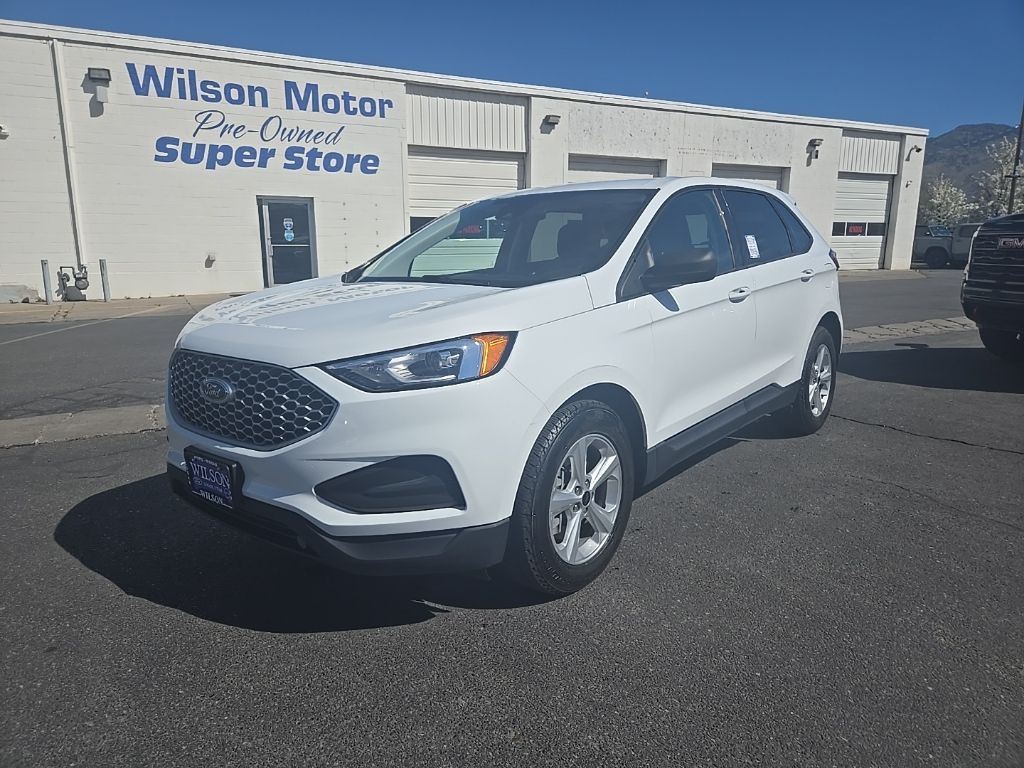 2023 Ford Edge SE
