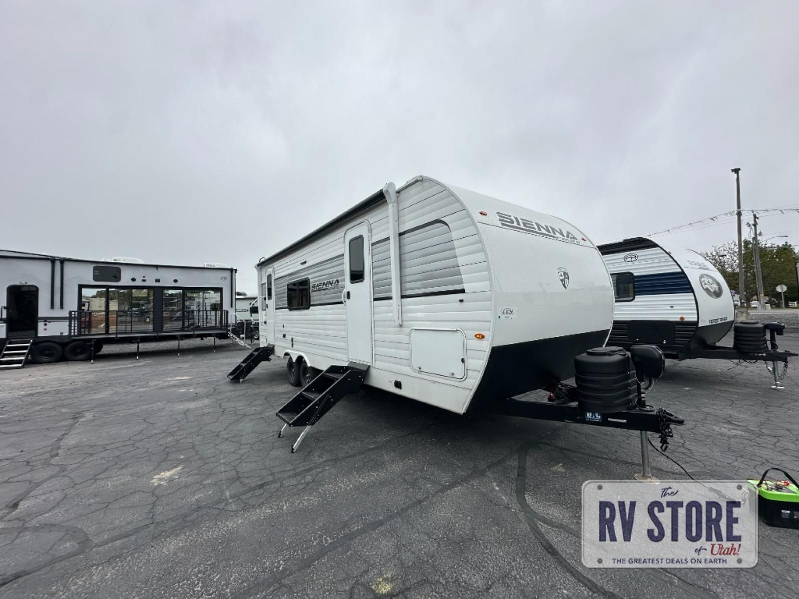 2026 Venture RV Sienna SA231VRK Travel Trailer Front Bedroom|Rear Kitchen|Two Entry/Exit Doors|Walk-Thru Bath