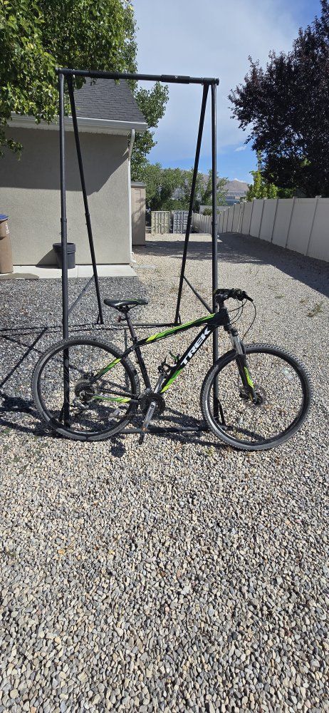 2015 Trek Marlin 6 18.5" Mountain bike