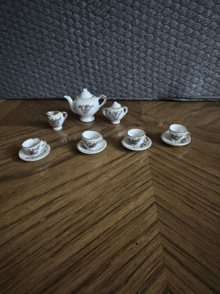 Porcelin Tea Set for Dolls
