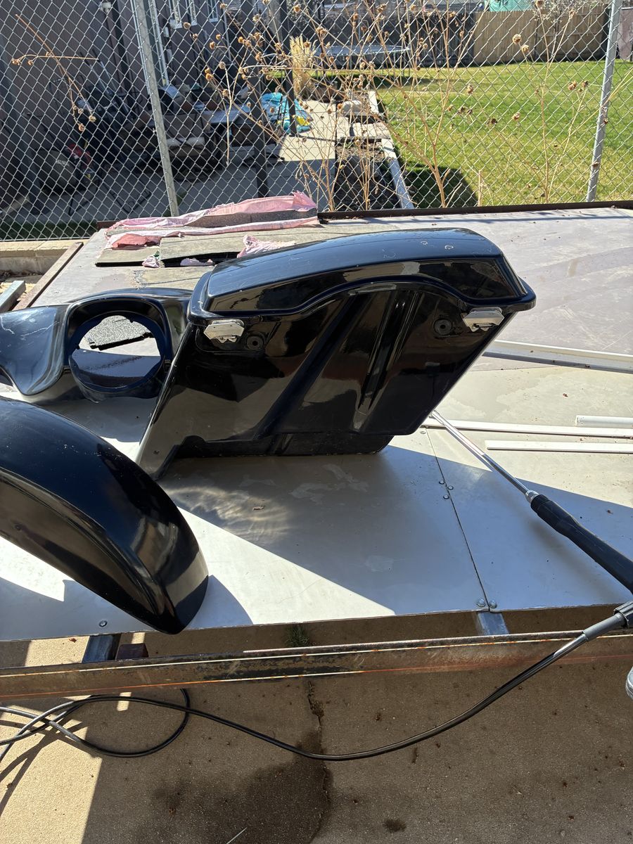 Harley touring stretch saddle bag