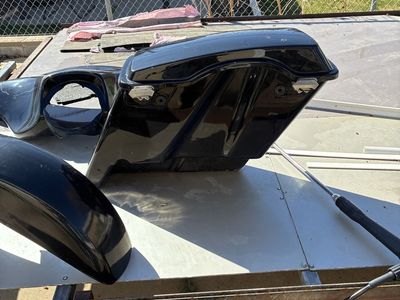 Harley touring stretch saddle bag