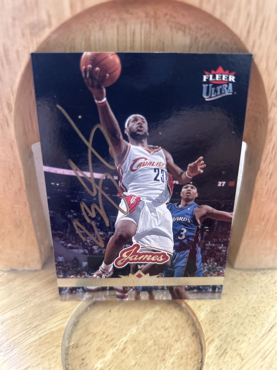 LeBron James Autograph 2006-07 Fleer Ultra Hand Signed NBA Cleveland Cavilers Basketball Card