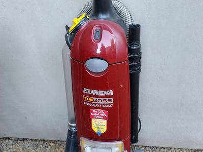 Eureka The Boss SmartVac Upright Vacuum with Sealed HEPA System including hose and extension