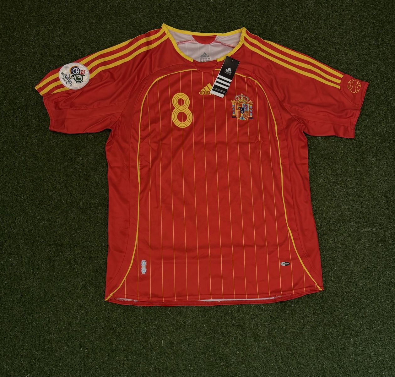 Adidas Spain Xavi #8 2006 FIFA World Cup Home Soccer Jersey Men's Size XL Red/Yellow