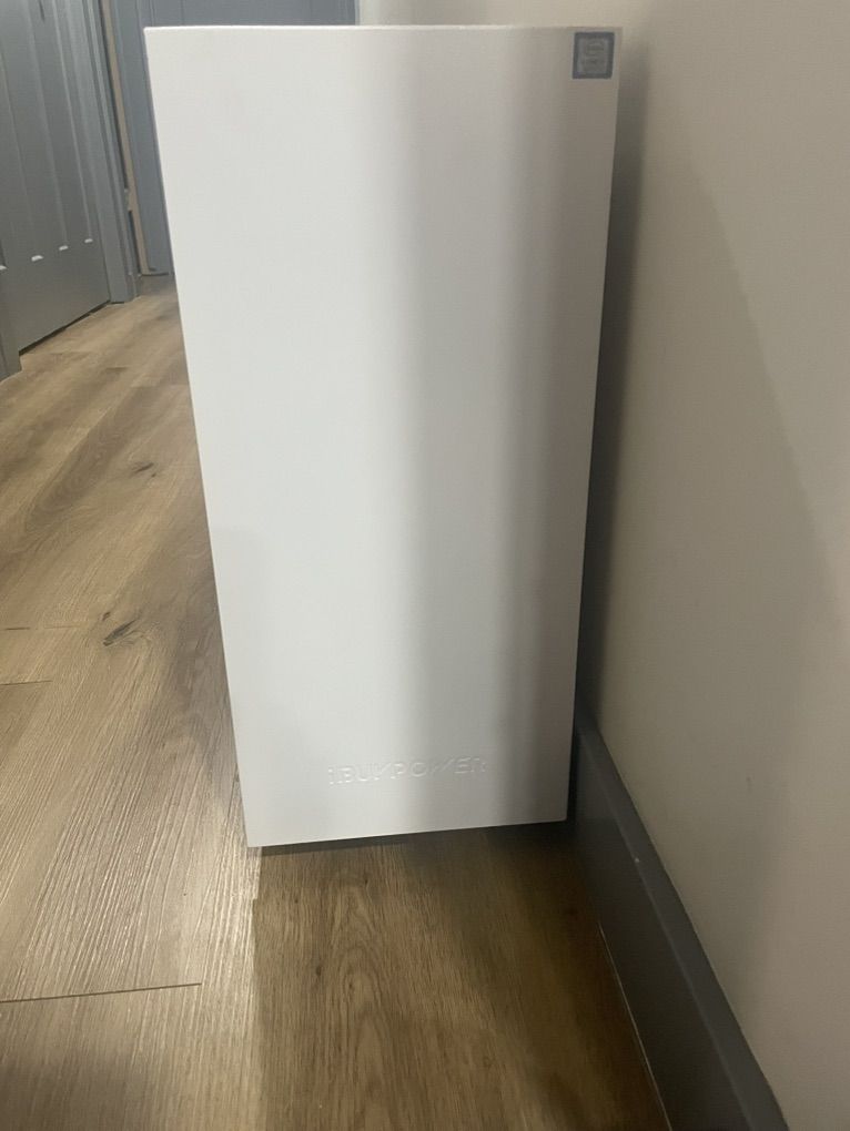 Main image 6