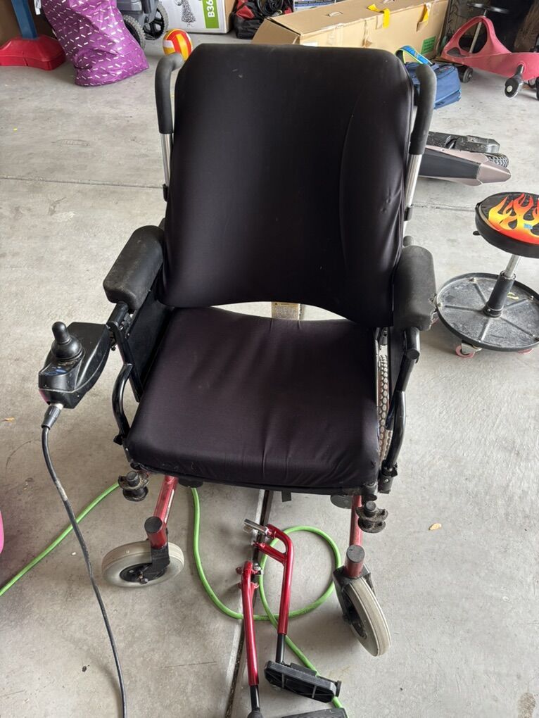 Nutron R51 Wheelchair