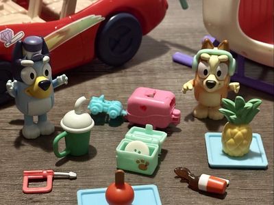 Bluey & Bingo Car, Helicopter, & Accessories Playset
