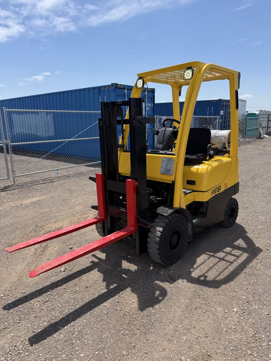 2010 Hyster 3000 lift!