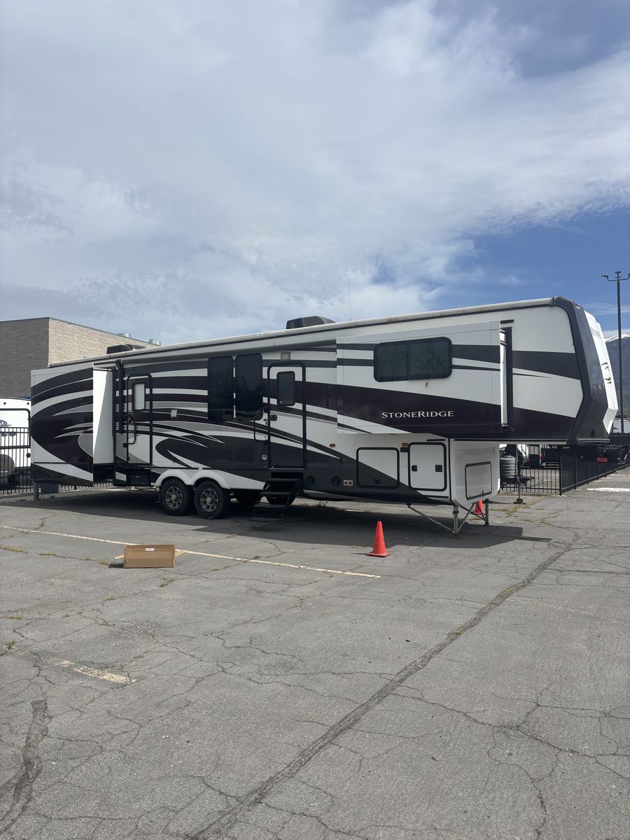5th Wheel Camper For Sale
