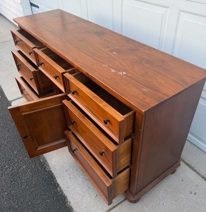 Main image 4