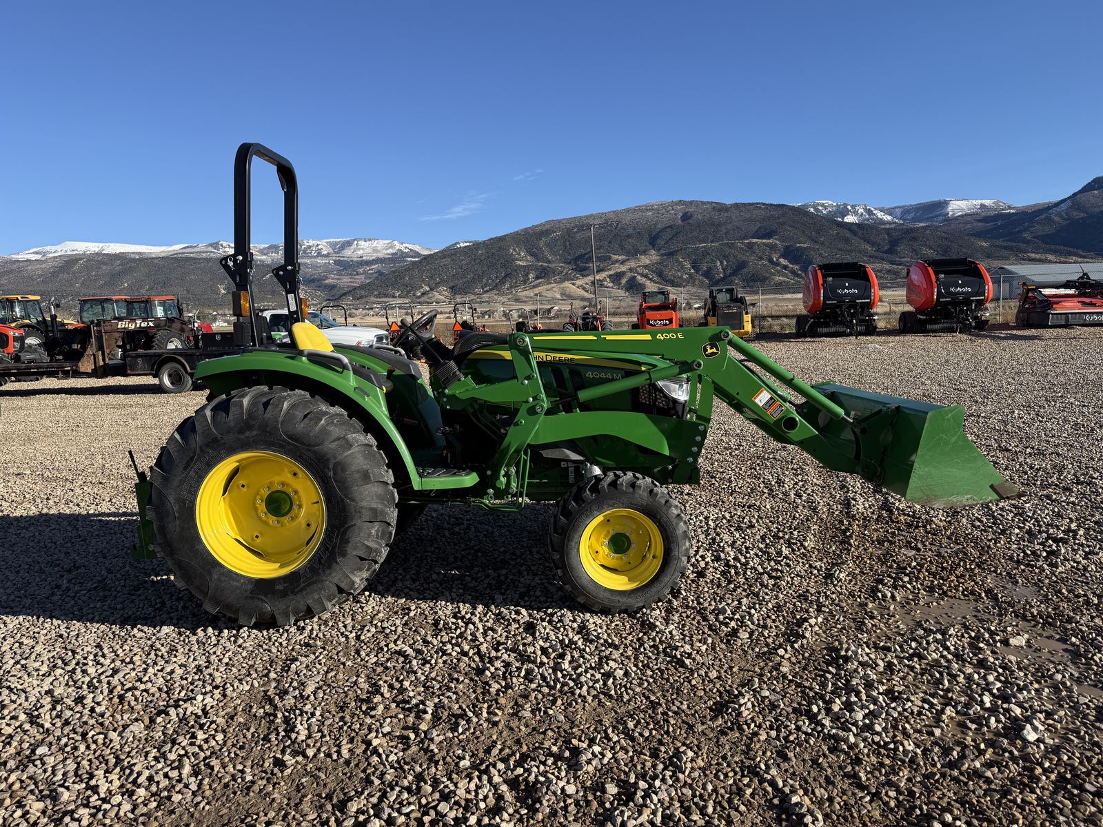 John Deere 4044M Tractor W  Loader