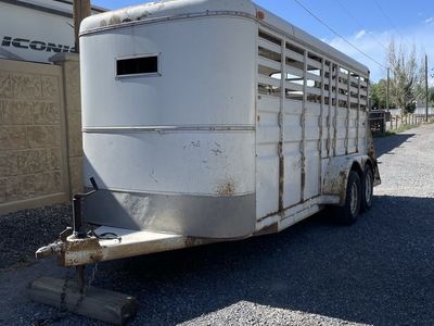 4 Horse/stock trailer