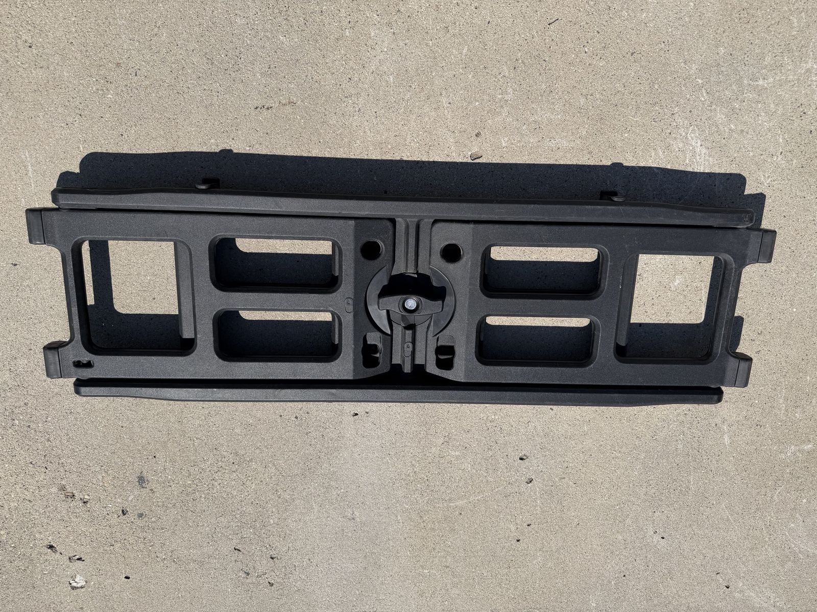 OEM Ram Truck Bed Extender / Cargo Divider