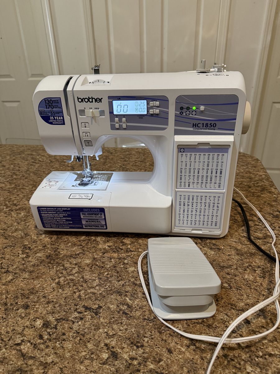 Brother HC1850 Computerized Sewing Machine
