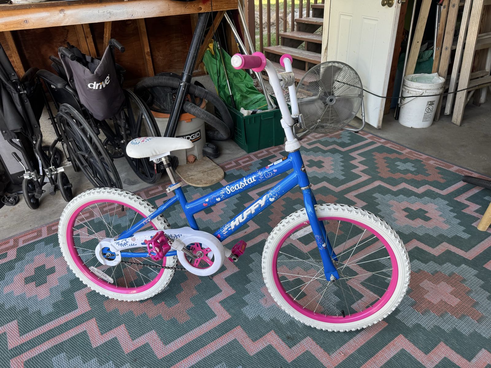 Like New! Huffy Sea Star Girls Bike 20” Ready to Ride