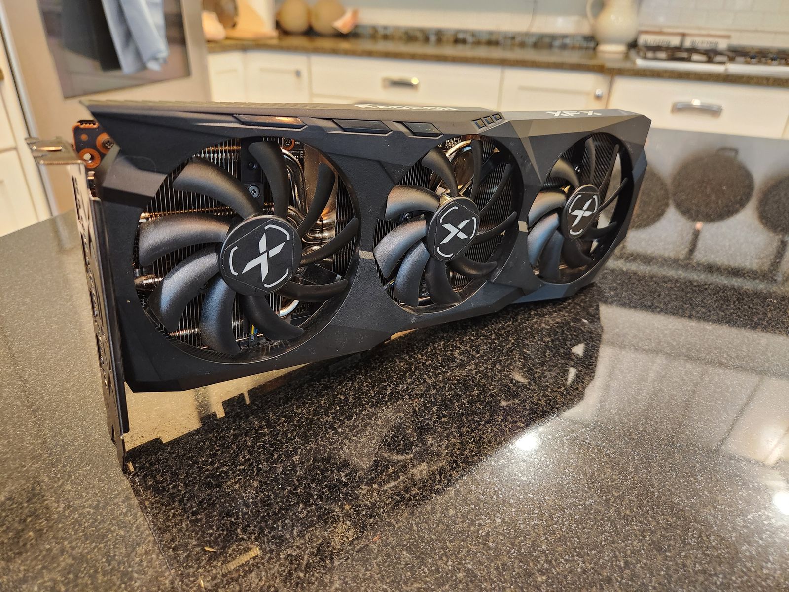 XFX Radeon RX 6700 XT Speedster SWFT 309