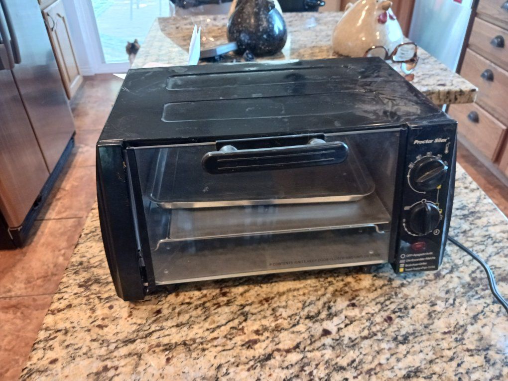 Proctor Silex Toaster Oven - Black Countertop Oven with Adjustable Rack