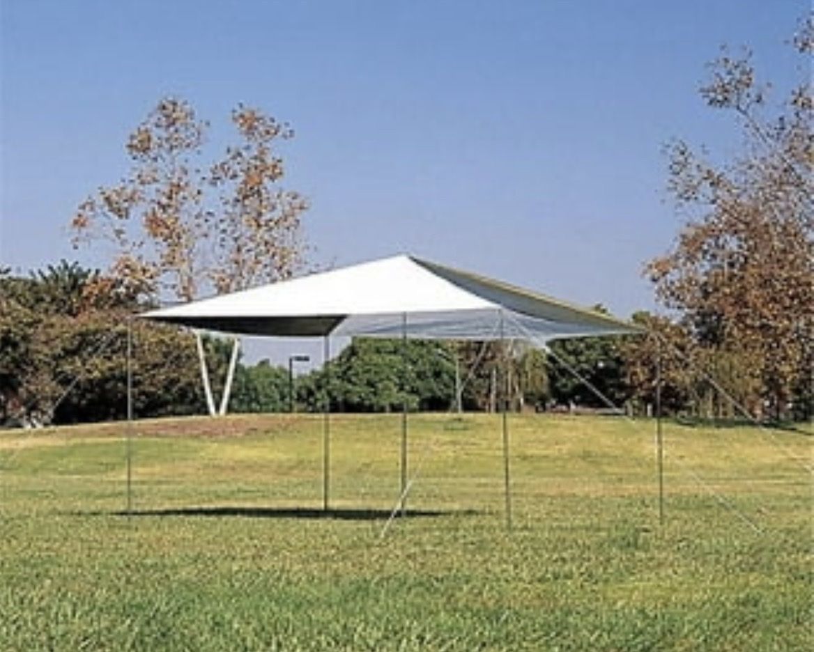 Sportsman 12' x 12' Dining Canopy, great shape, tarp,