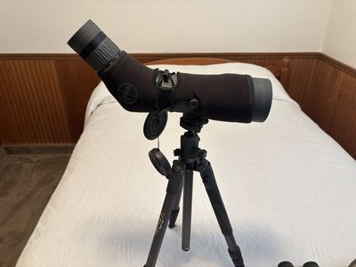 Leupold SX-4 Pro Guide HD 15-45x65mm Angled Spotting Scope with Tripod, Black