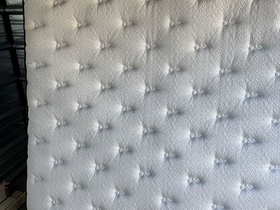 King Denver Mattress Doctor’s Choice – Clean, Great Condition