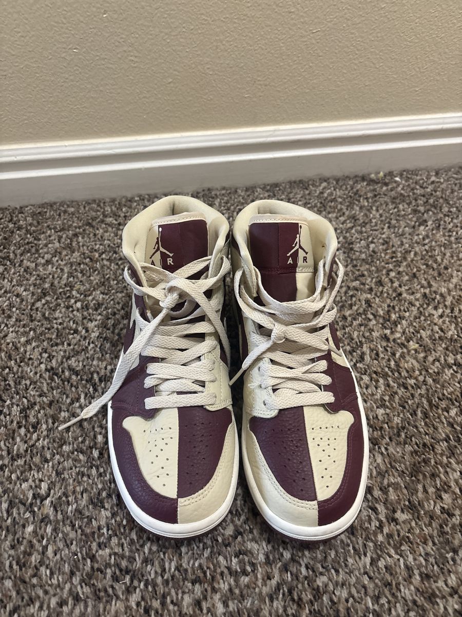 Nike Air Jordan 1 Mid SE Split Beach Cherrywood colorway woman’s 6.5