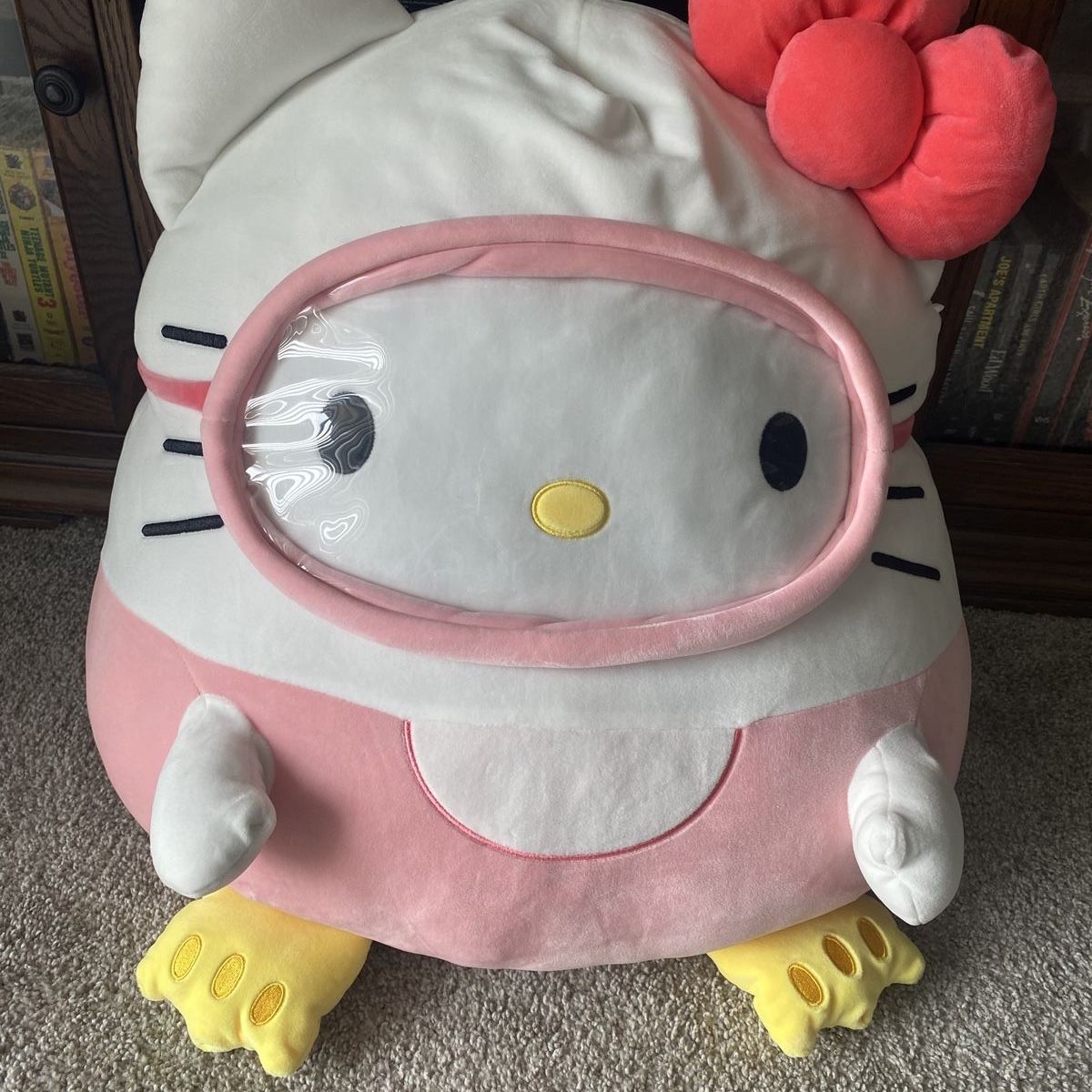 Hello Kitty Jumbo Squishmellow