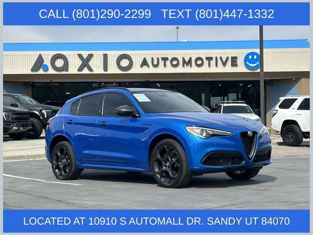 2023 Alfa Romeo Stelvio Estrema