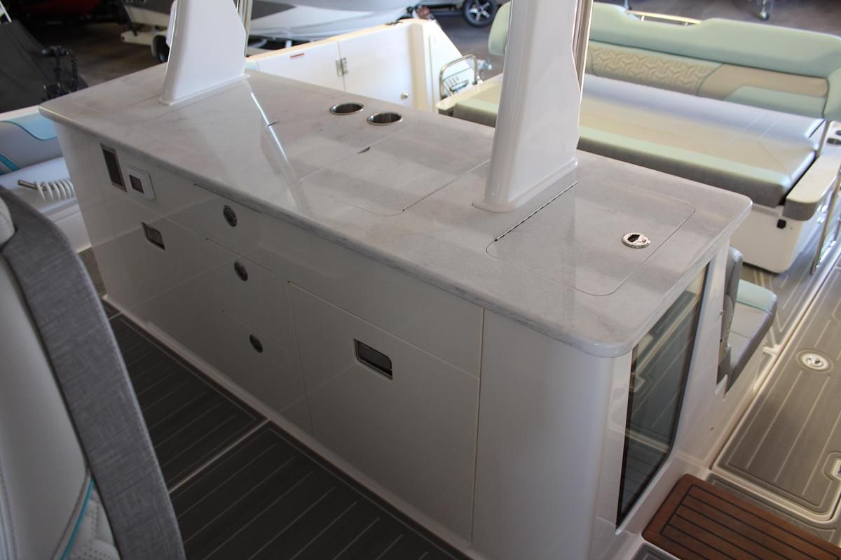 Main image 18