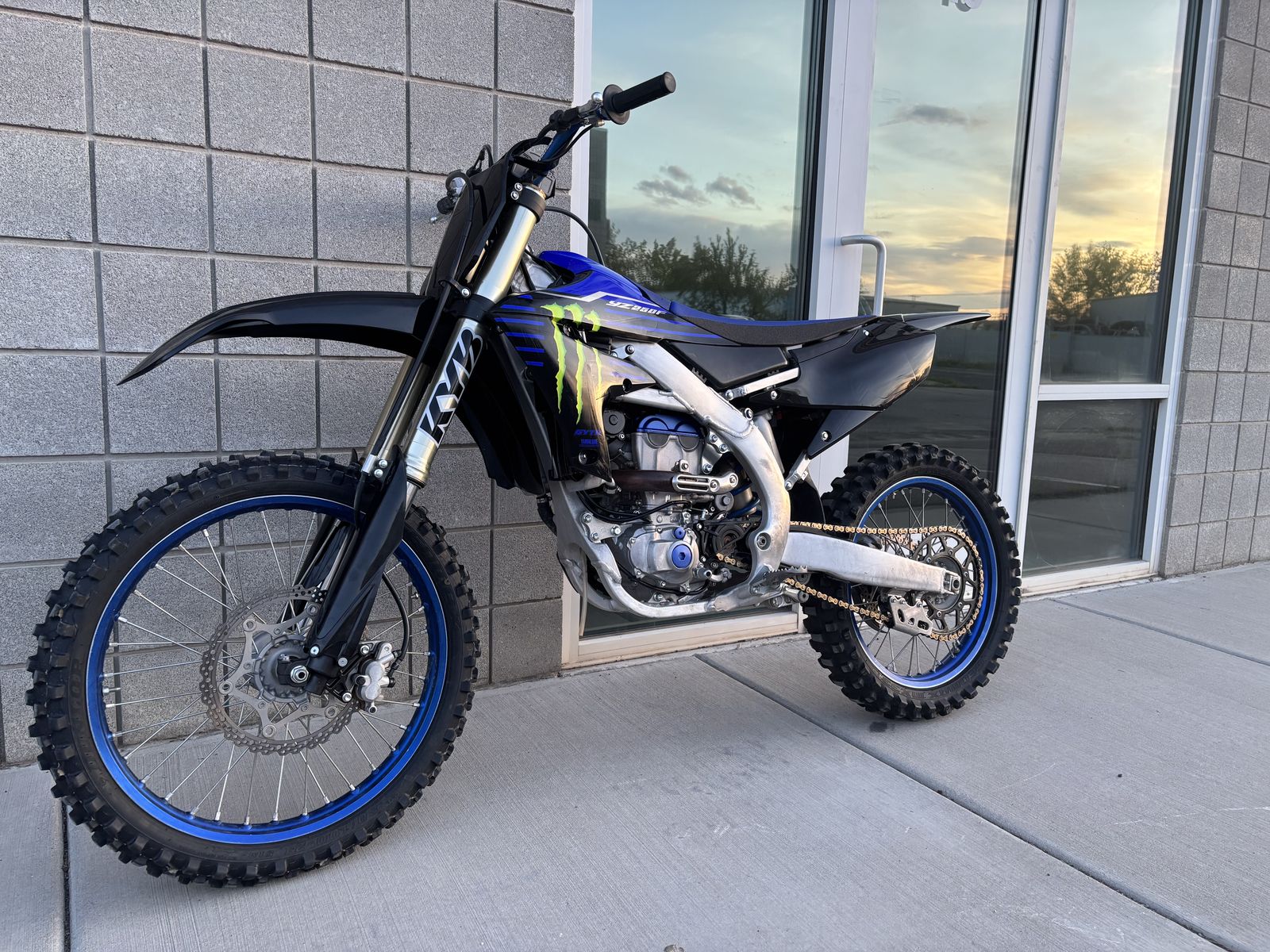2023 Yamaha Yz250f Monster Edition very nice.
