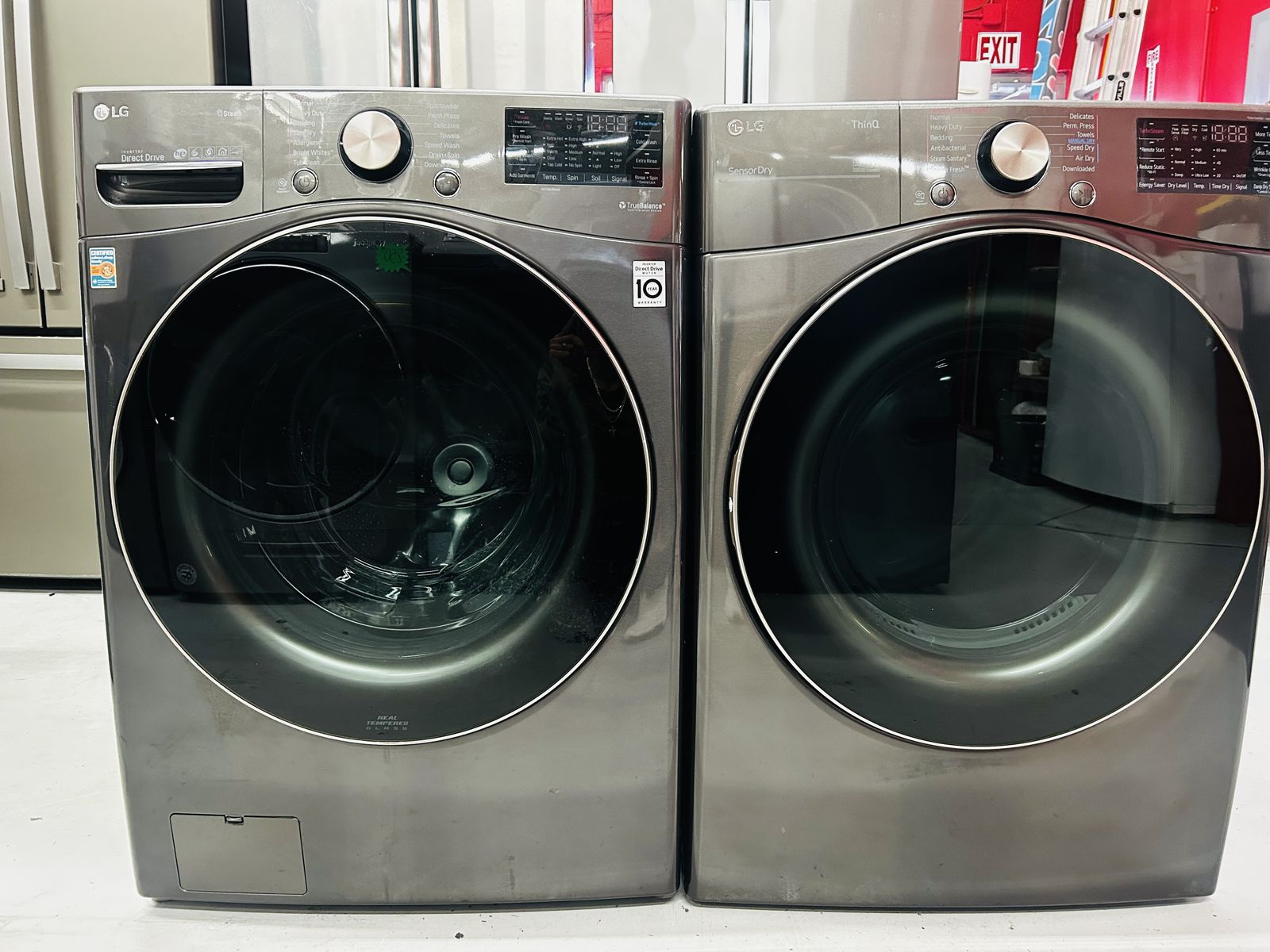 Lg ThinQ Steam Electric Front Load Set/Stackable