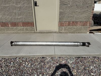 2008 Ford F -350 SuperDuty 4 door aluminum driveshaft