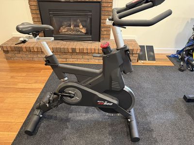 Sole SB900 Indoor Spin Bike — Lightly Used — Heavy Flywheel / SPD Pedals