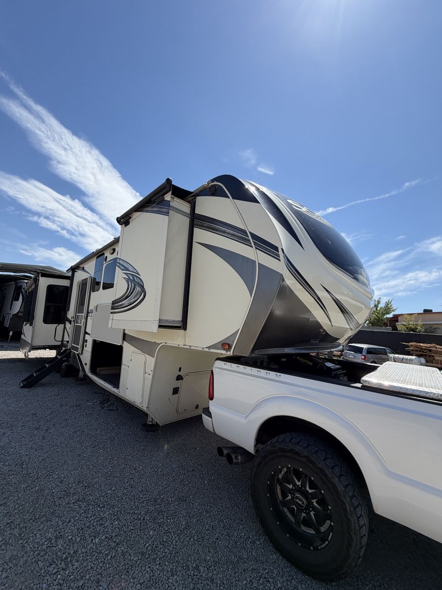 2019 Grand design Solitude 373FB