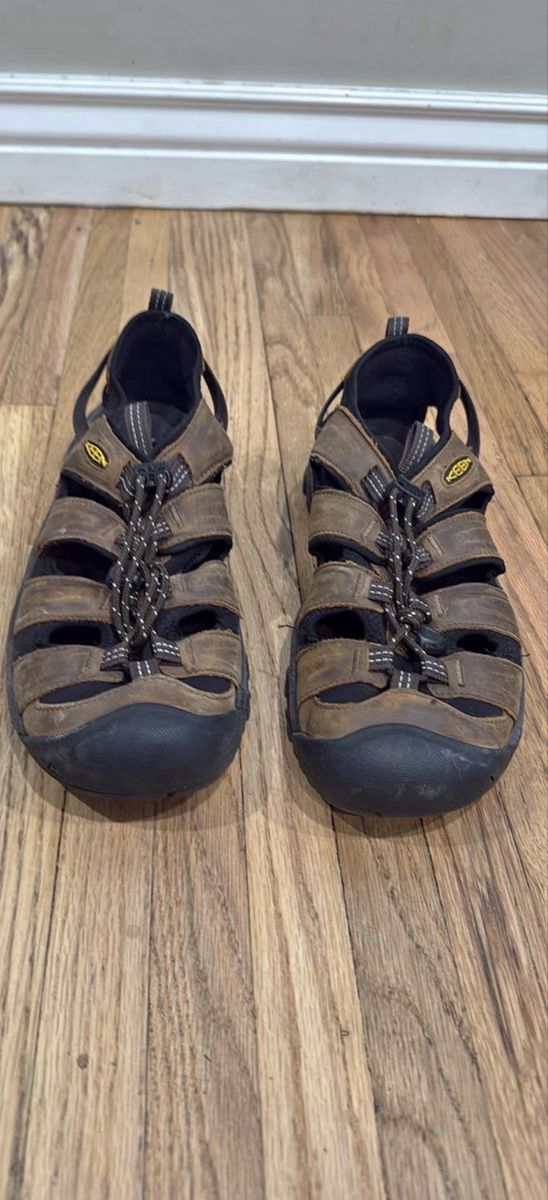 Keen sandals men size 10