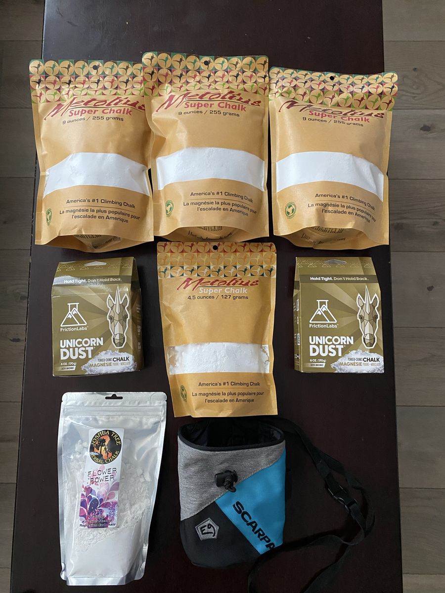 BRAND NEW Rock Climbing Chalk and Chalk Bag