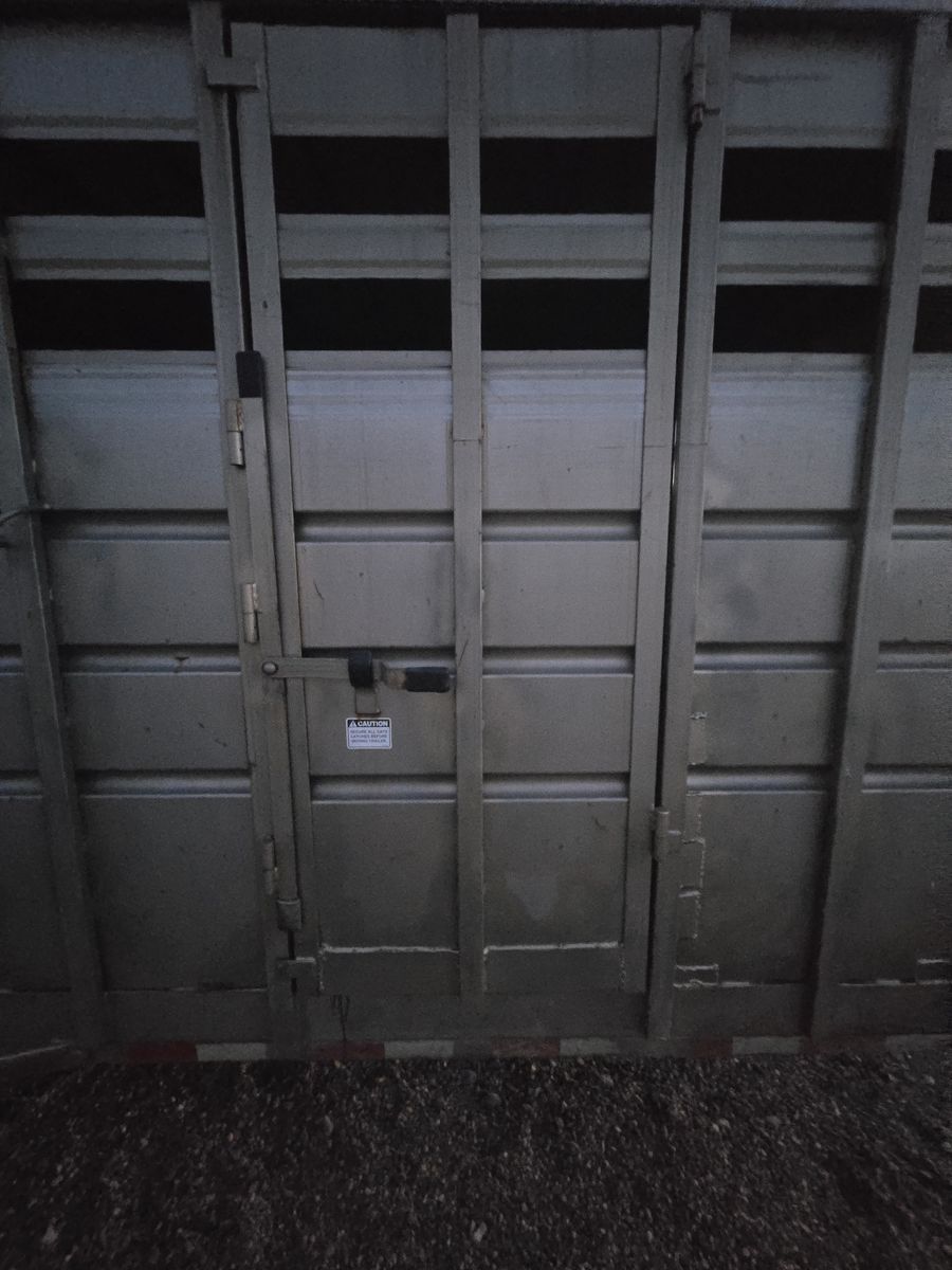 Main image 6