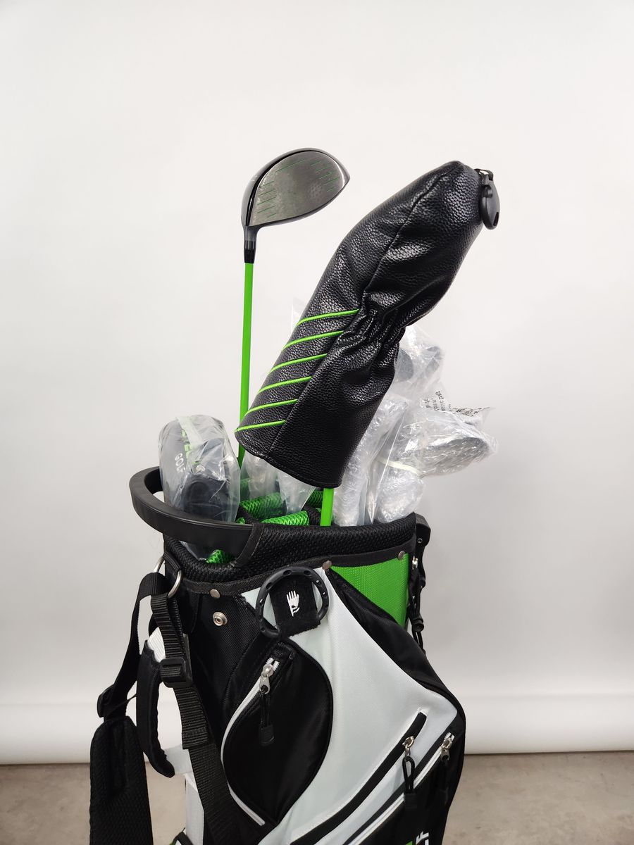 BRAND NEW Golf Clubs - FULL SET with Stand Bag - Right Handed