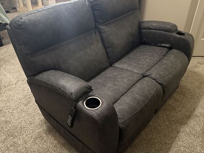 Jaguar Charcoal Power Reclining Loveseat w/ Headre