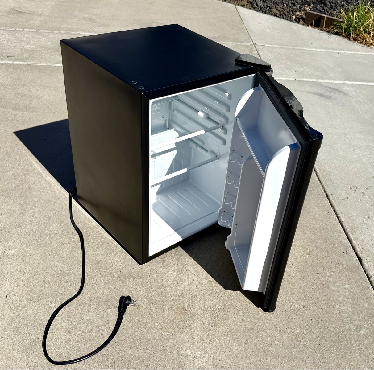 Compact Refrigerator