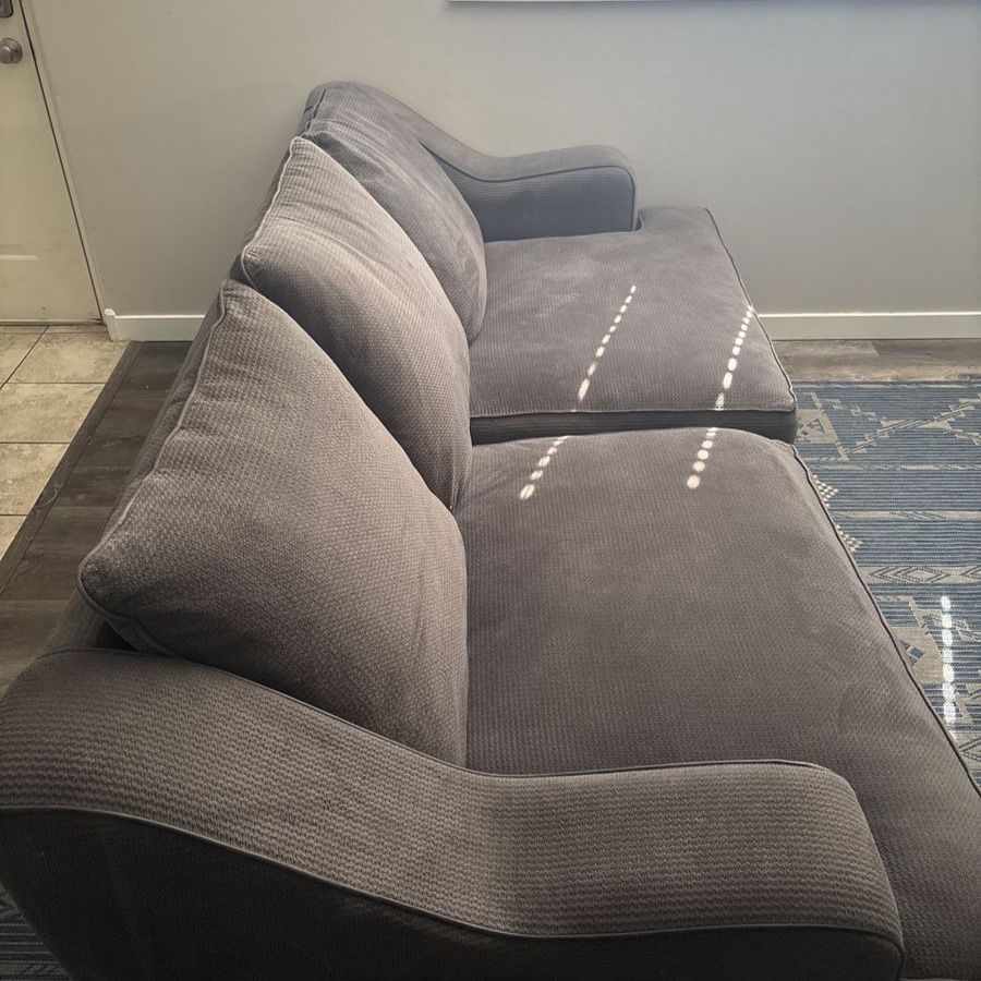 Comfortable Gray Sofa - 3-Seater Fabric Couch