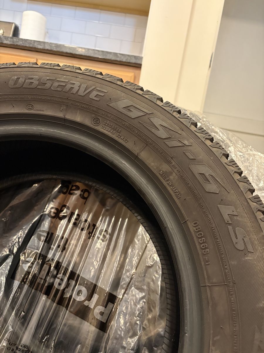 Toyo Observe Gsi-6 LS Winter Tires 215/65r/17