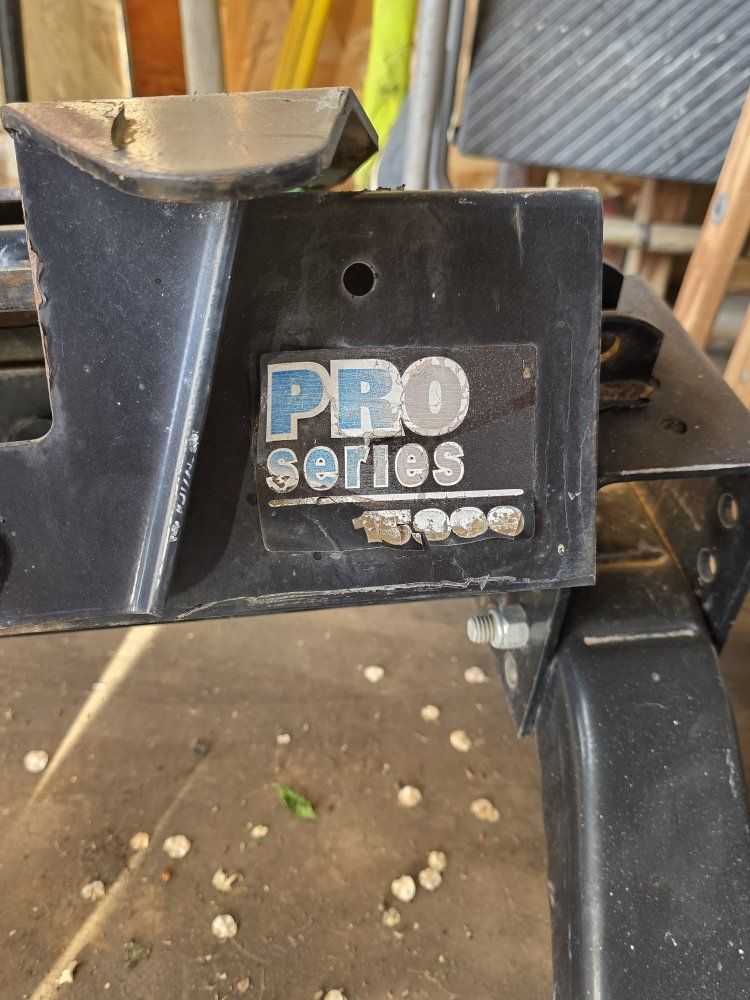5th wheel hitch PRO SERIES