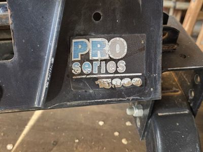 5th wheel hitch PRO SERIES