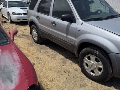Ford Escape XLT SUV - Silver - Runs, Needs Work
