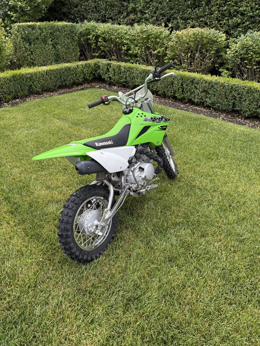 Main image 4