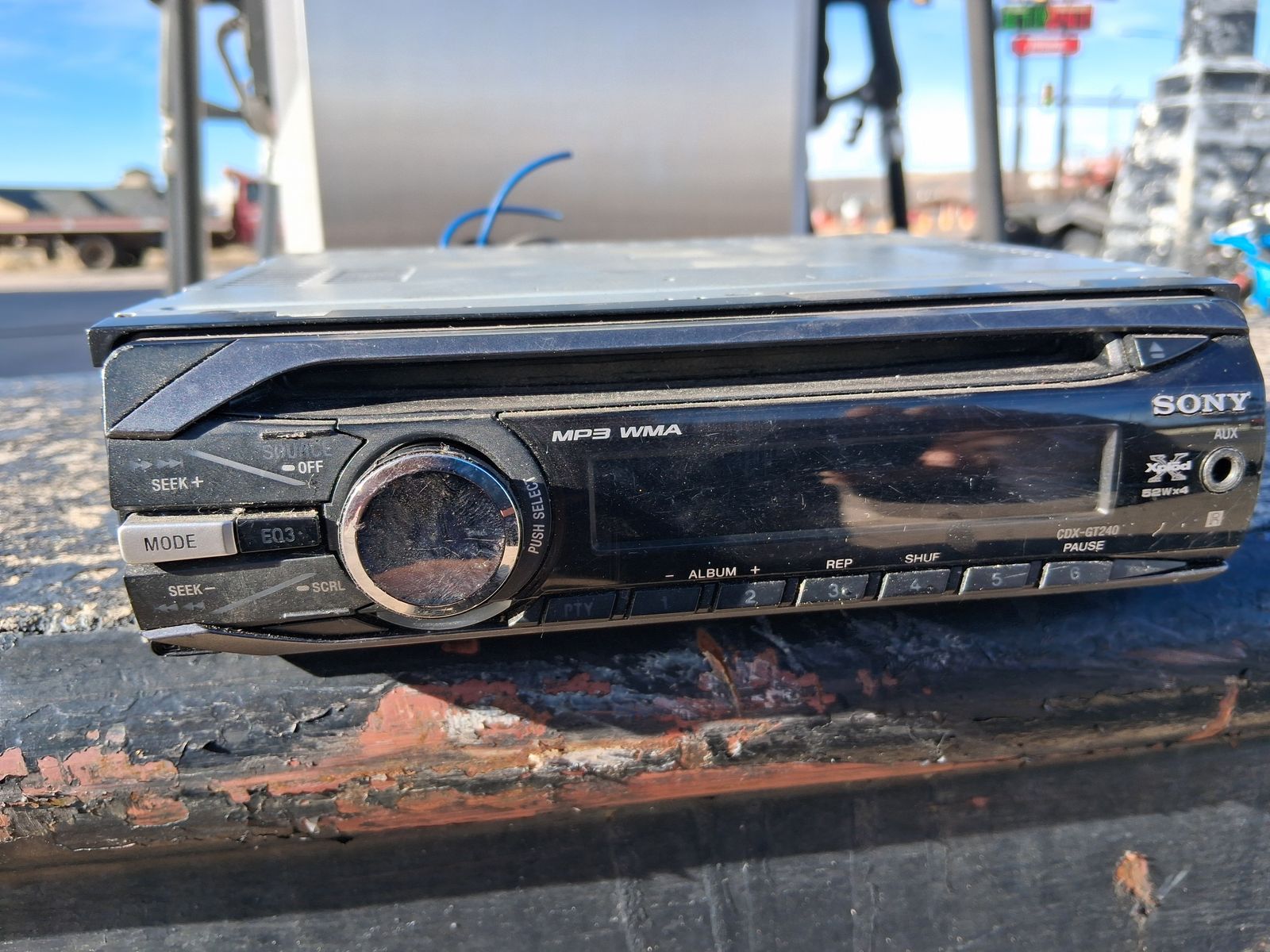 Sony CDX-GT240 Car CD MP3 WMA Receiver with AUX Input - 52Wx4 Power - FM/AM