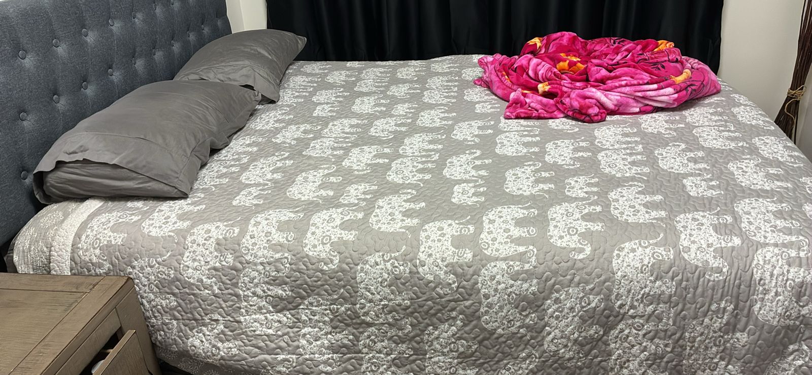 Temper-pedic Adjustable Queen mattress & base